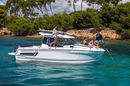 Hire Motorboat Jeanneau MERRY FISHER 795 Venables