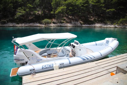 Hyra båt RIB-båt Sacs Marine Strider 10 Hvar