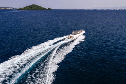 Alquiler Lancha Innovazione e Progetti 44 SC Zadar