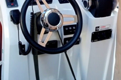 LOUE MERRY FISHER 855, 8 PERS