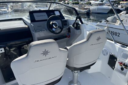Hyra båt Motorbåt Jeanneau Cap Camarat 7.5 wa Saint-Raphaël