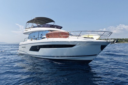 Noleggio Barca a motore Prestige Prestige 520 Cannes