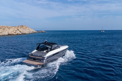 PERSHING 40 FT MOTOR YACHT