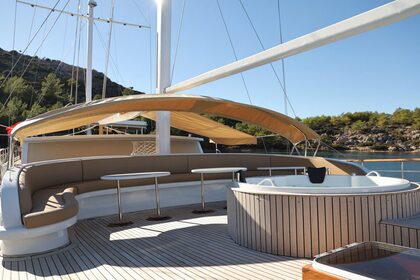 Luxury Gulet with Jacuzzi