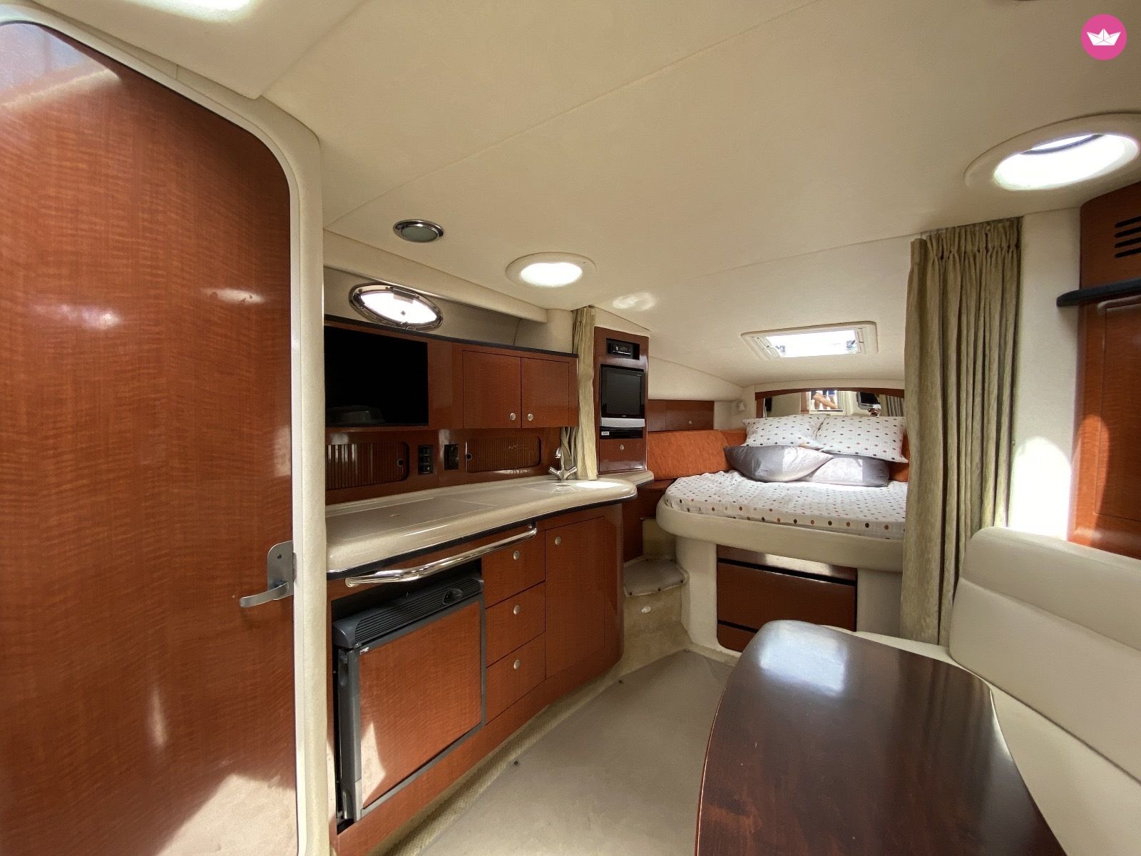 Bateau à moteur Sea Ray 355 Sundancer 700cv 7