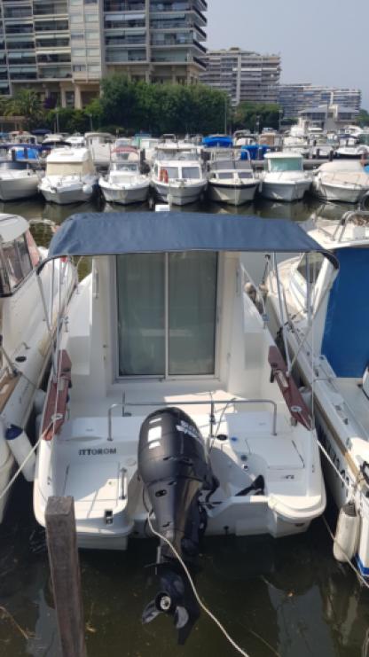 Rental Motorboat Beneteau Antares 650 Mandelieu-La Napoule