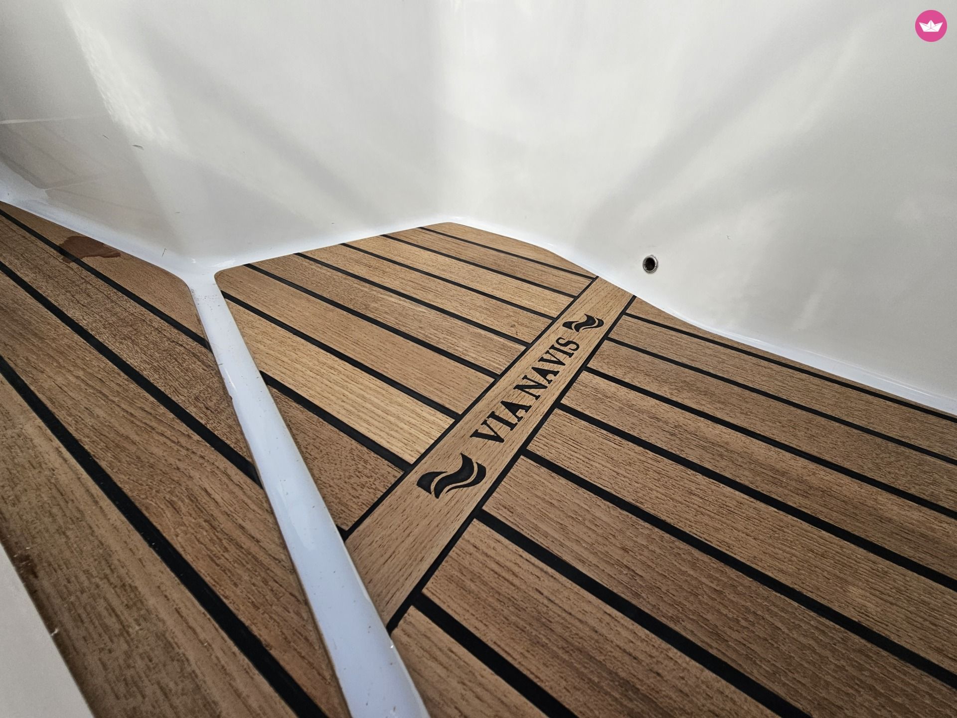 Bateau à moteur Jeanneau Cap Camarat 7.5 Wa 300cv 6