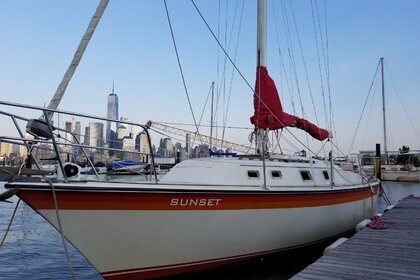 Charter Sailboat O'Day 37 New York