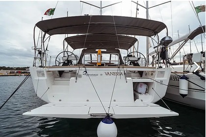 Hyra båt Segelbåt  Dufour 530 Portisco