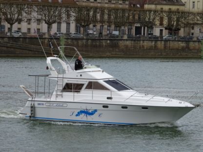 Charter Motorboat Arcoa 1075 Fly Chalon-sur-Saône