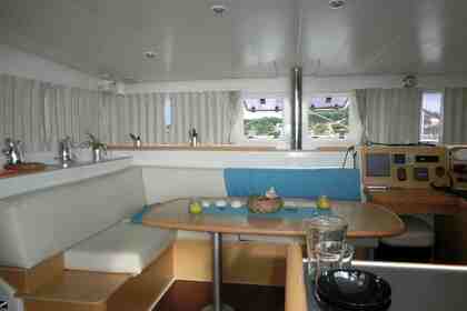 Explore the San Blas on a Catamaran 400