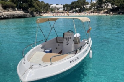 Hire Motorboat Open Blue Cala d'Or