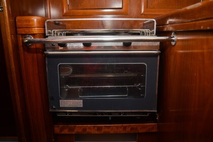 Beneteau Oceanis 323 Clipper in Marina Kornati