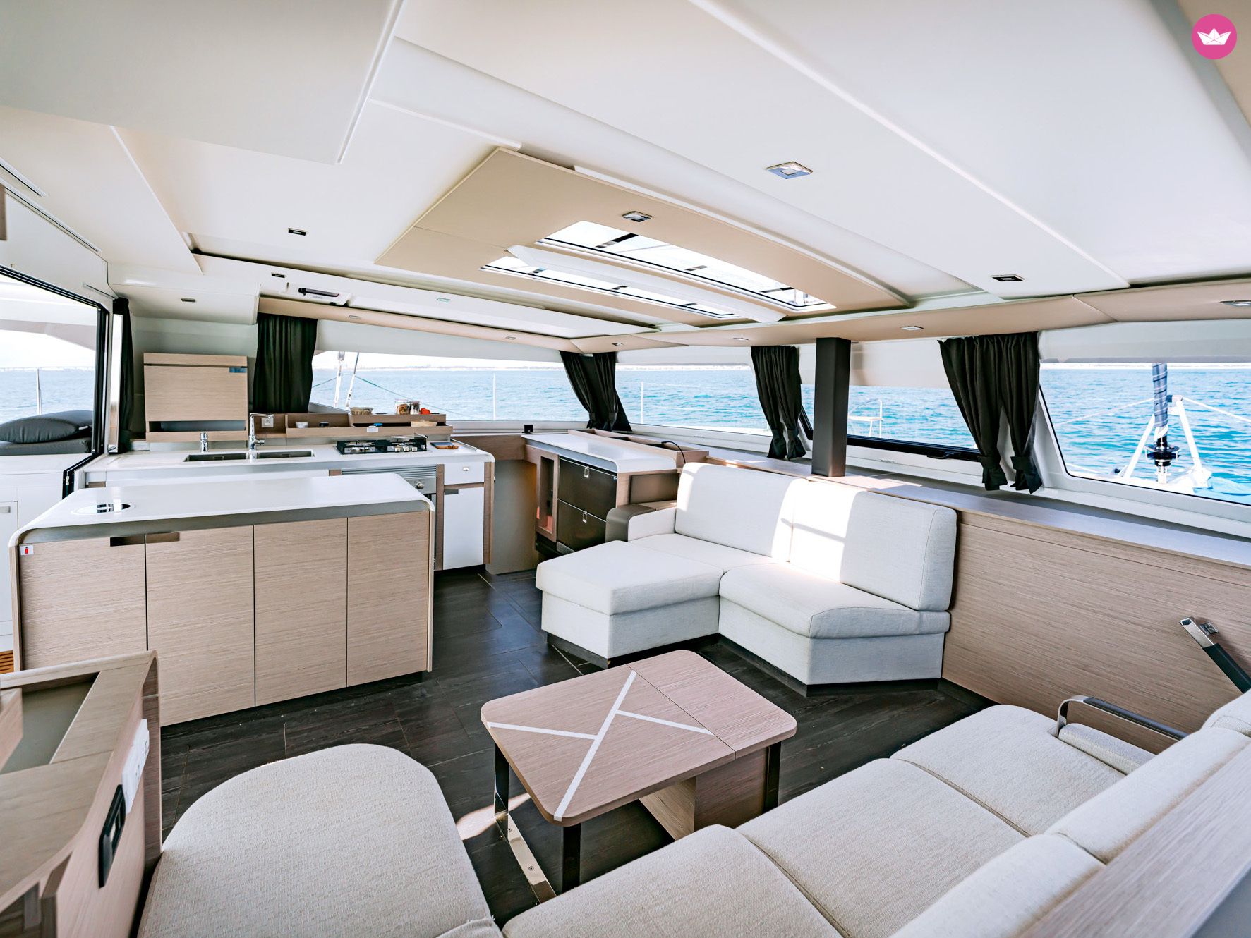 Catamaran Fountaine Pajot Aura 51 16m 7
