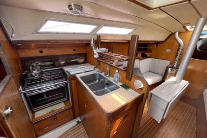 Hyra båt Segelbåt Beneteau First 325 Baden