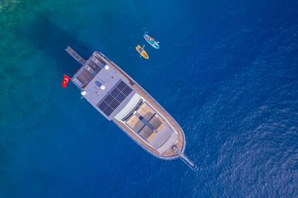 2023 model luxury gulet with capacity of 6 people