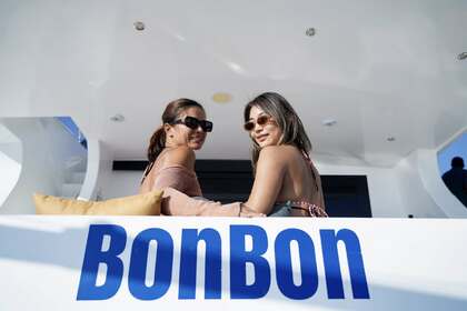 Location Bateau à moteur - custom catamaran Pa Klok