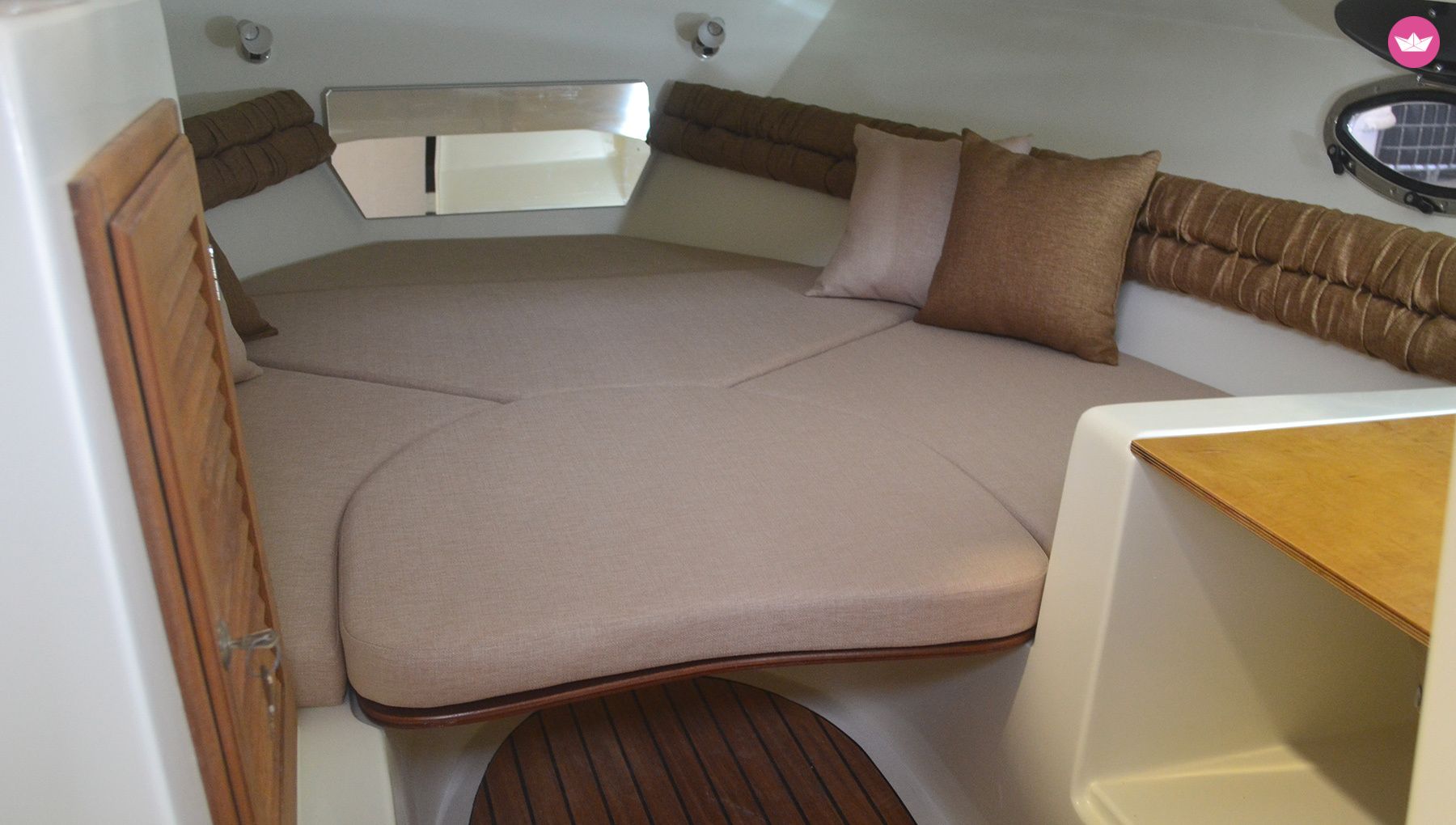 Bateau à moteur Mingolla Brava 22WA 175cv 5