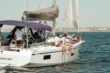 Hyra båt Segelbåt Bavaria C38 Portimão