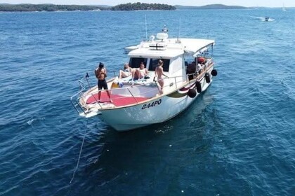 Rental Motorboat Seahorse Gamma Marine Poreč