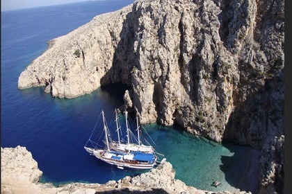 Blue Cruise with our Wooden Gulet