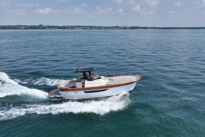 Miete Motorboot Mimi Libeccio 9.5 Peschiera del Garda