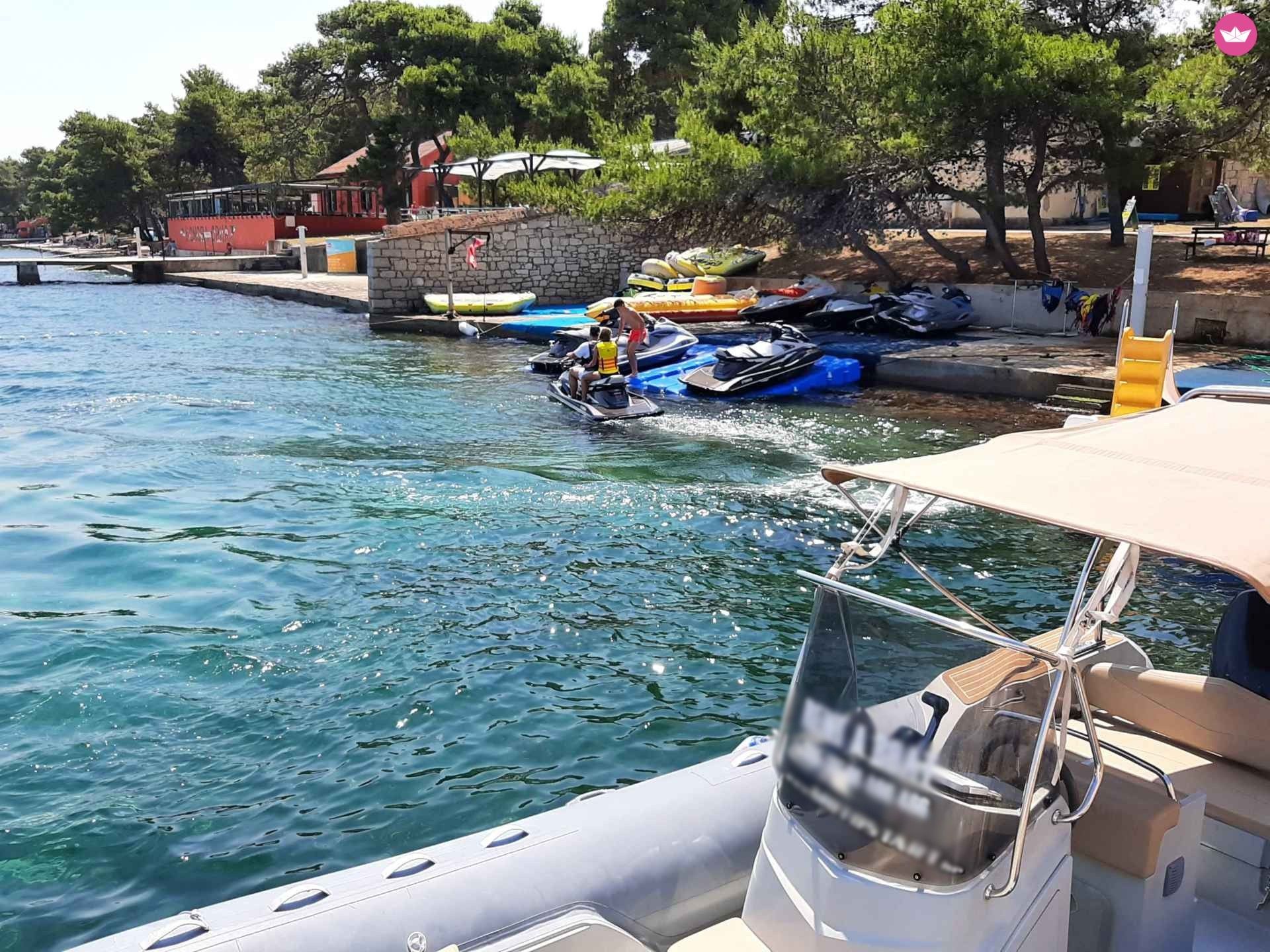 Capelli 700 в Задар  