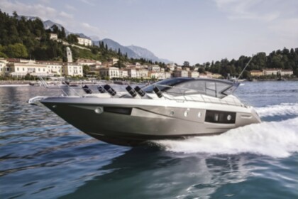 Cranchi M44 HT, the clever cruising