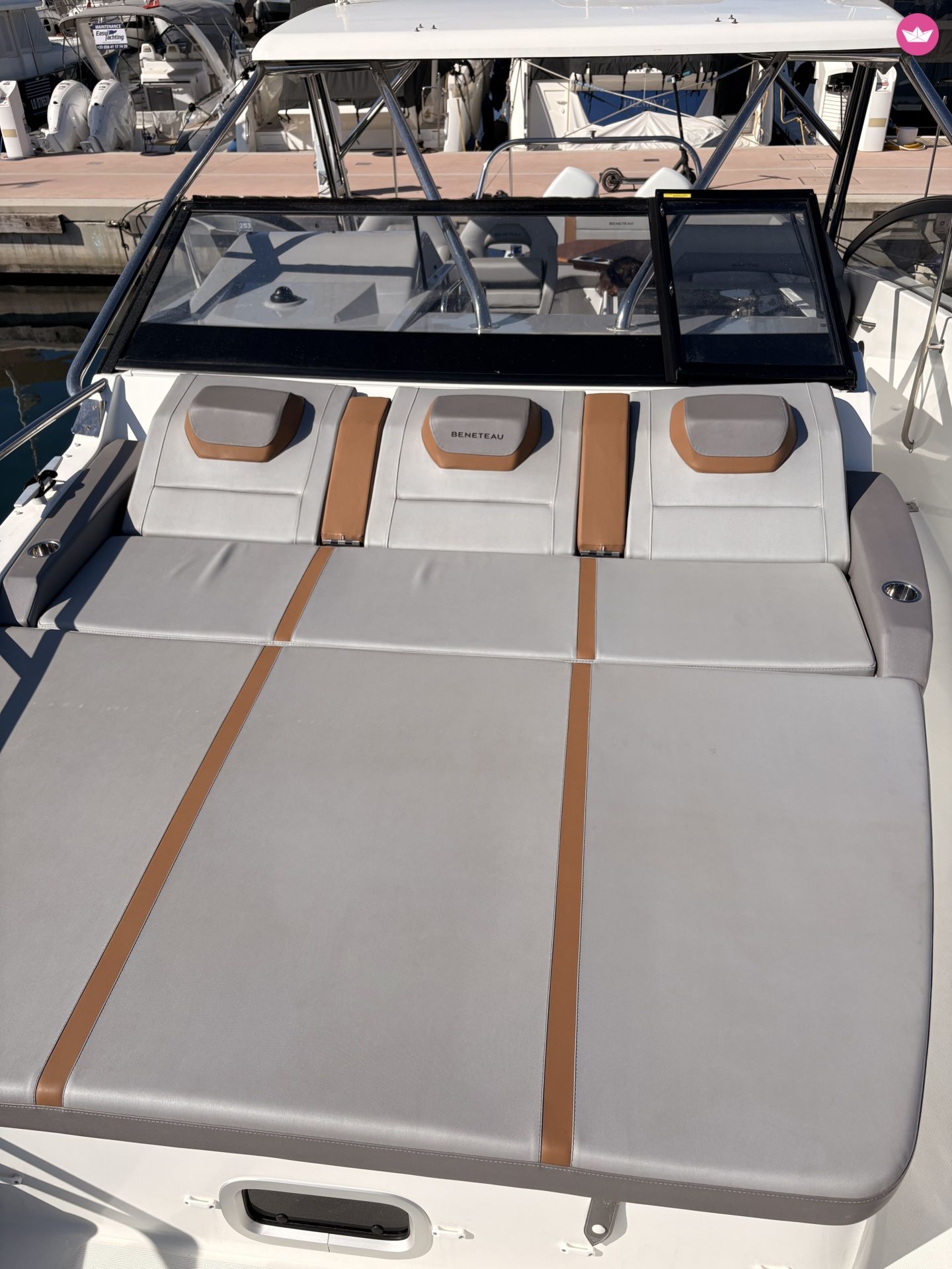 Yacht Beneteau Flyer 10 700cv 5