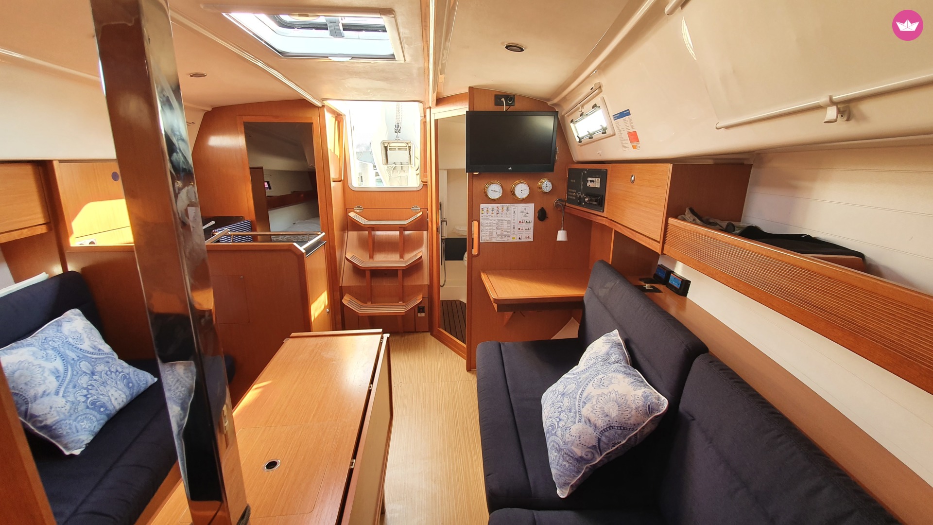 Voilier BAVARIA 32 Cruiser 10m 8