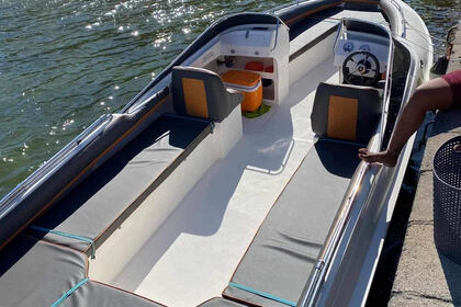 Rental Motorboat Resiglass Resicraft 25 Mahebourg