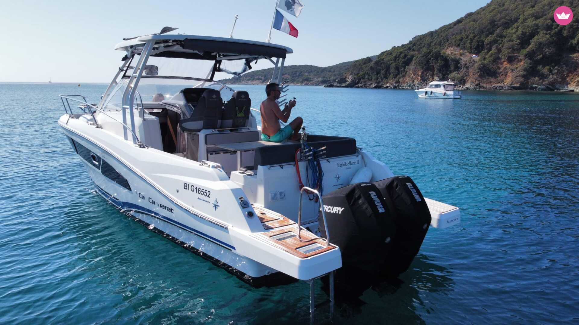 Bateau à moteur Jeanneau Cap Camarat 9.0 Wa 450cv 2