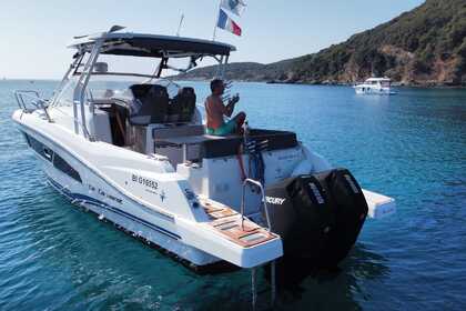 Location Bateau à moteur Jeanneau Cap Camarat 9.0 Wa Bastia