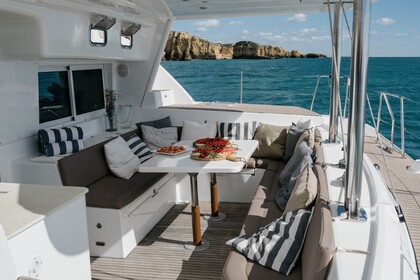 PRIVATE Catamaran Lagoon 440