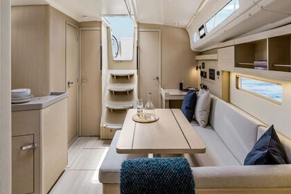 Hyra båt Segelbåt Bénéteau Oceanis 40.1 - 3 cab. Pozzuoli