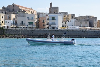 Noleggio Barca a motore Joker Boat Clubman 26 Otranto