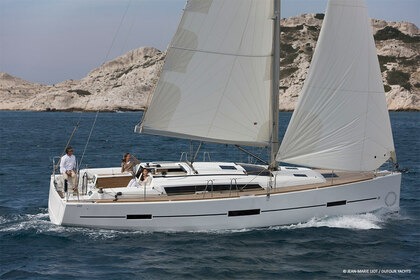 Charter Sailboat Dufour 44 Barcelona