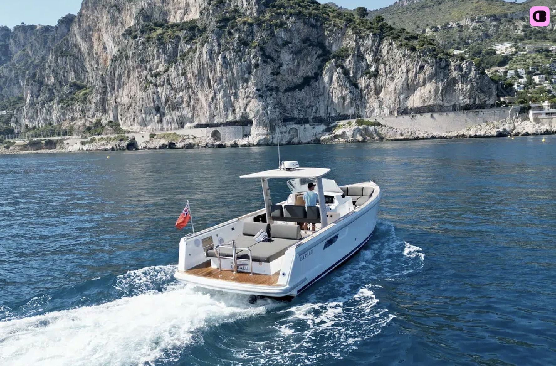 Bateau à moteur Fjord 36 600cv 4