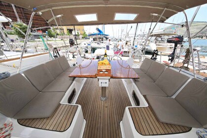 Noleggio Barca a vela Bavaria Cruiser 46 Marina Hramina