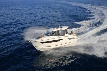 Charter Motorboat  Merry Fisher 895 Pula