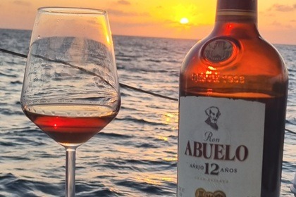 "ALL INCLUSIVE" CATAMARAN