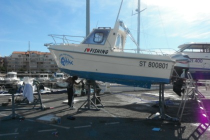 Rental Motorboat clearliner cabinier Sète