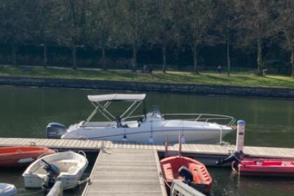 Location Bateau à moteur Jeanneau Superbe Cap Camarat 7.5 Open Arzon