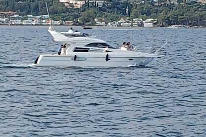 Yate en Puerto Banus para 9 personas