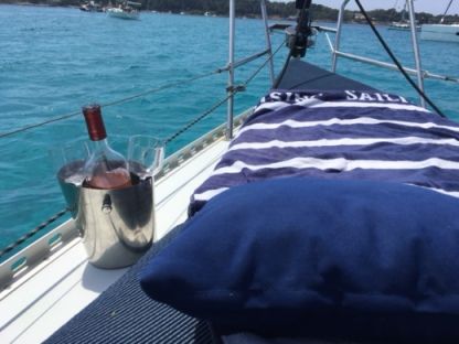 Charter Sailboat Kirie - Feeling Feeling 326 Cannes