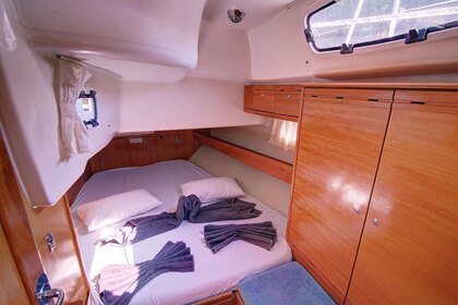 Alquiler de barcos en Barcelona · Bavaria - 46 Cruiser (2008)