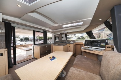 Verhuur Catamaran Fountaine- Pajot  Saona 47 Trogir