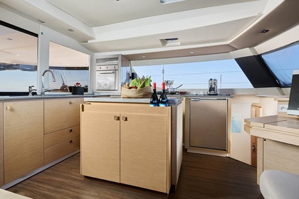 Pi 2 Fountaine Pajot Saba 50