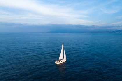 Action Sailing tours