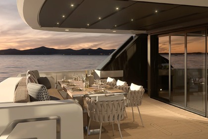 Noleggio Yacht a motore Sanlorenzo Sanlorenzo SL96 Napoli